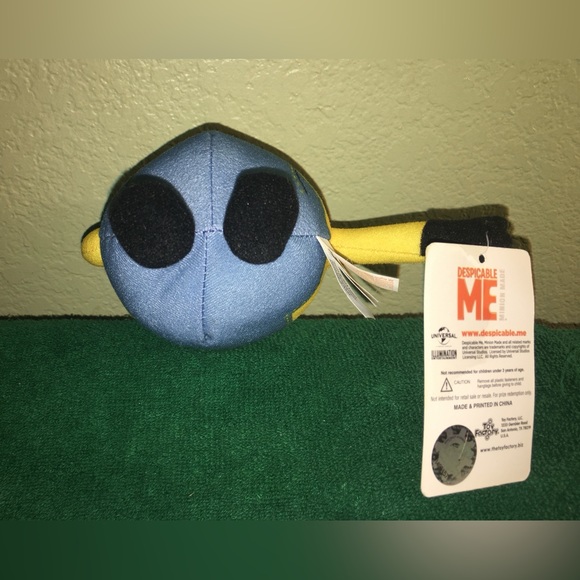 NWT Minion Plush 6.5in - Picture 6 of 6
